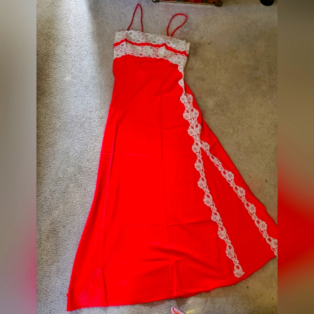 Vintage Lace Nightie| Red Nightgown Retro
